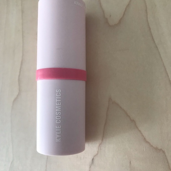 Kylie Cosmetics Breakfast in Bed Powder Blush Stick - Picture 7 of 8